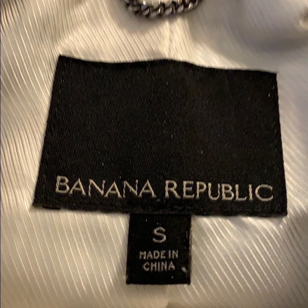 Banana Republic 100% Leather White Distressed zip jacket - Picture 9 of 10